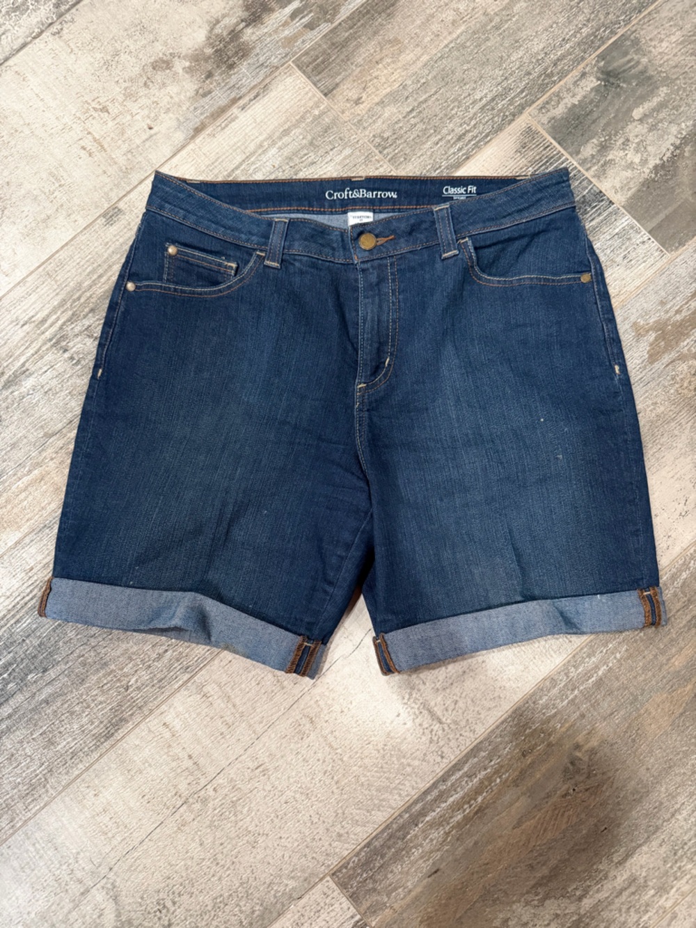 Croft & Barrow Denim Shirts Classic Fit STRETCH- Size 10 (SKU 5031)